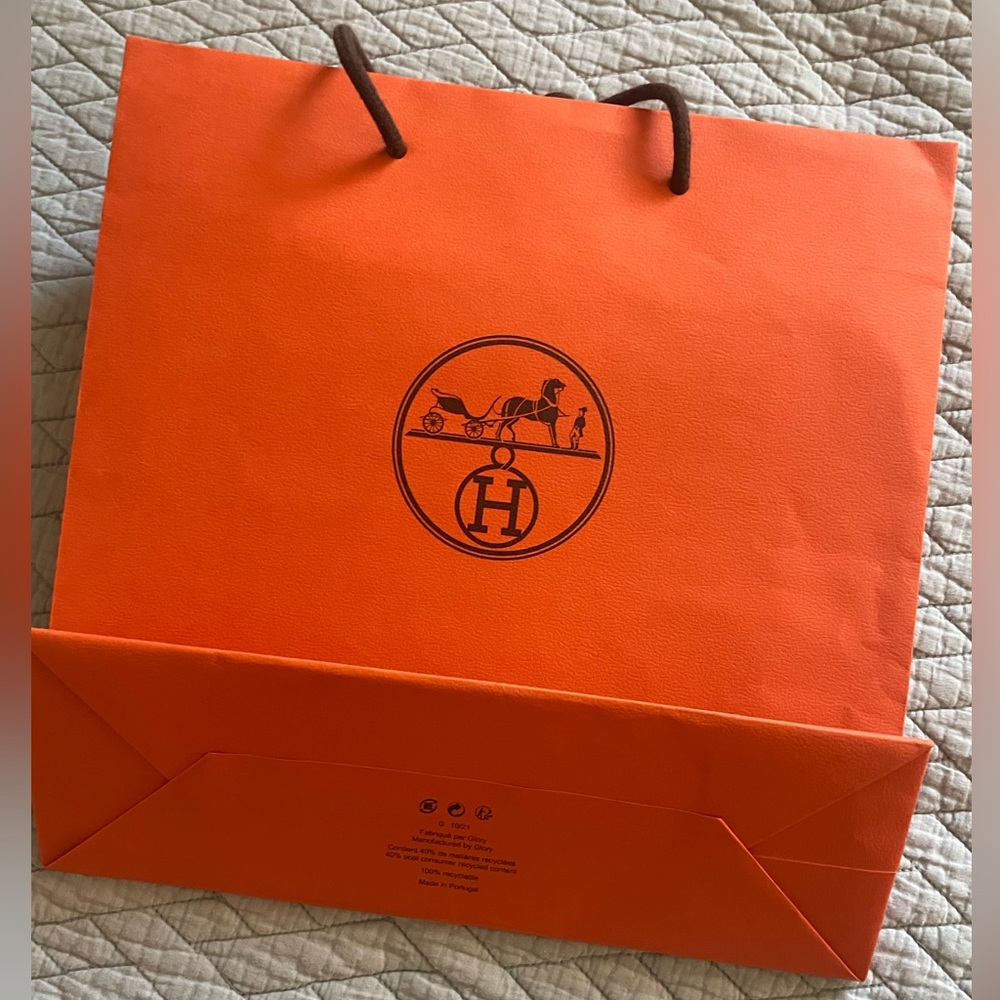 HERMES - Authentic Iconic Orange Paper Shopping Gift Bag - fits Carre 90